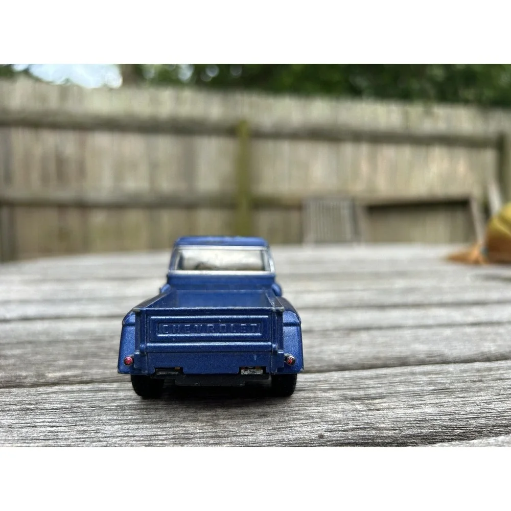 Kinsmart 1955 Chevy Stepside‎ Pick-Up 1:32 Scale KT5330